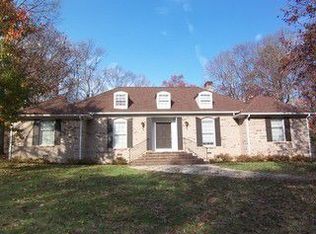 1231 18th Ave NE, Hickory, NC 28601