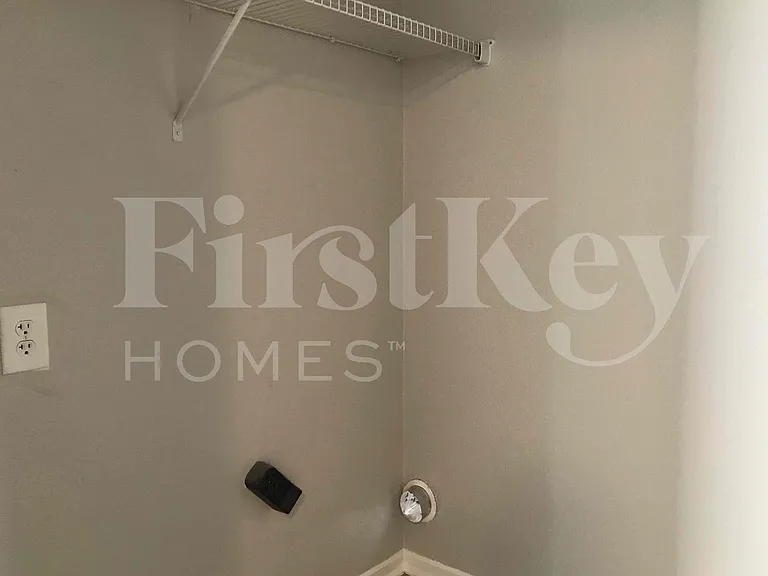 15400 Gallow Ln — Photo 11