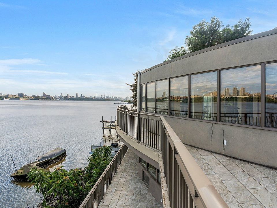 25 Shore Rd, Edgewater, NJ 07020 | Zillow