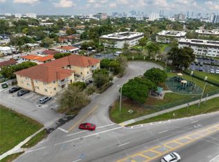 2185 NW 16th Ter APT 13, Miami, FL 33125