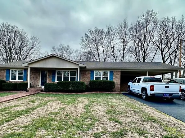 204 Ridgemont Dr, Hopkinsville, KY 42240