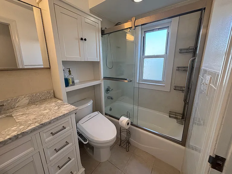 89 W Palisades Blvd #1 — Photo 10