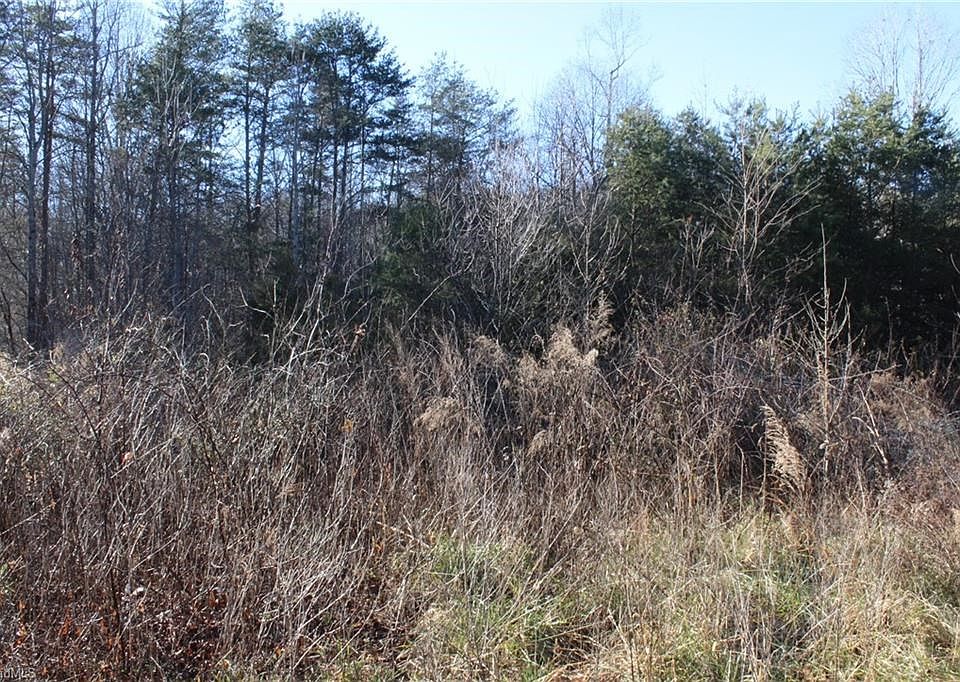 2nd image of Whispering Ln