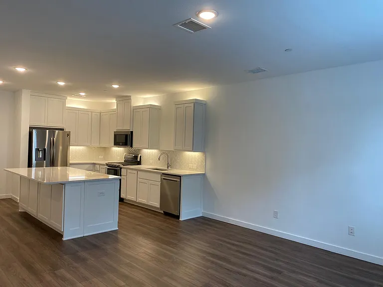 619 Arapaho Dr — Photo 8