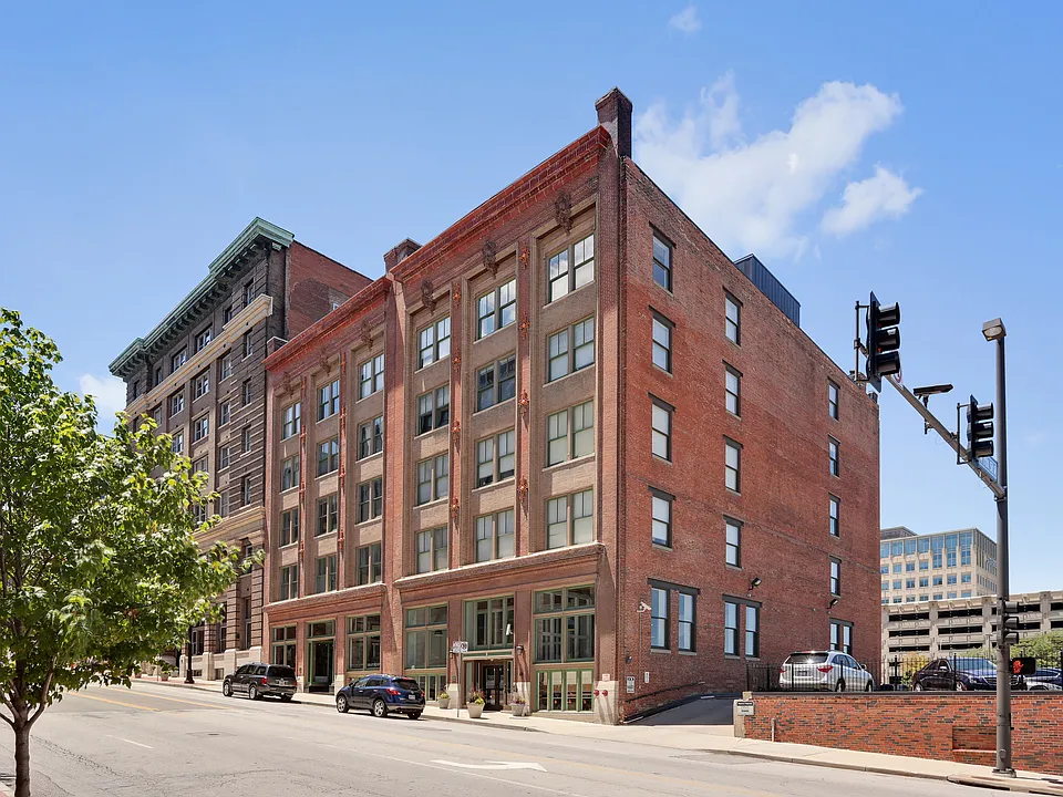 706A Broadway Blvd #409A
