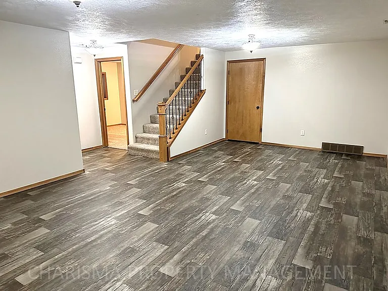 5505 W Rebecca St — Photo 24