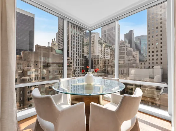 15 West 53rd Street image 2 of 10