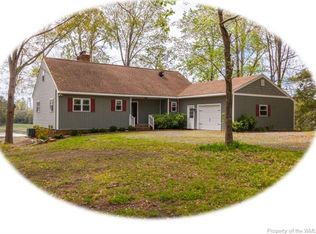 7089 Caffee Creek Ln, Gloucester, VA 23061