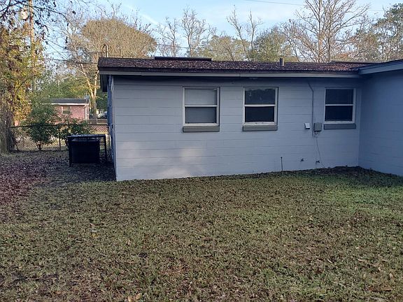 4th image of 6828 Jack Horner Ln