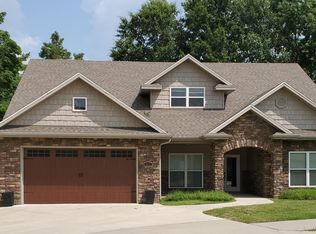411 Grapevine Ct, Columbia, MO 65203