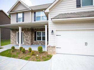 7955 Pikefarm Trl, Fairburn, GA 30213