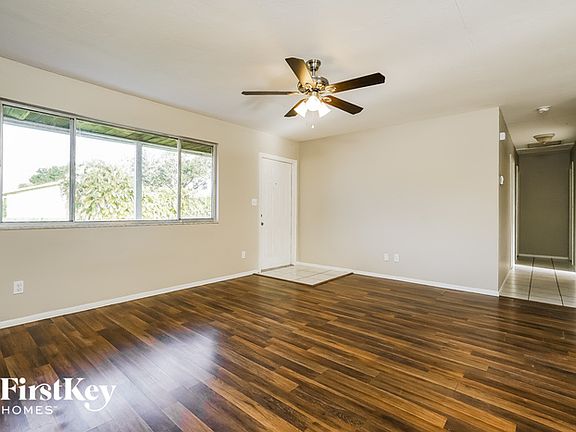 4th image of 19121 Murcott Dr W