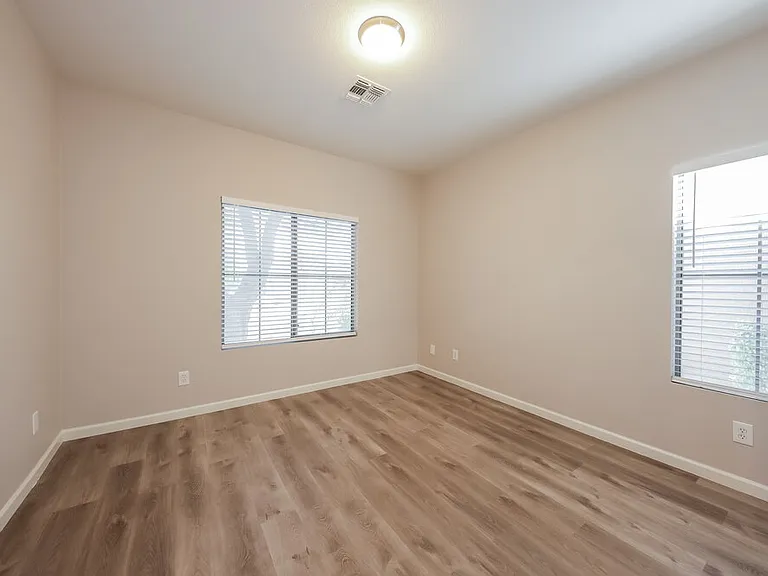 3453 W Webster Ct — Photo 17