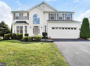 243 Sawgrass Dr, Charles Town, WV 25414