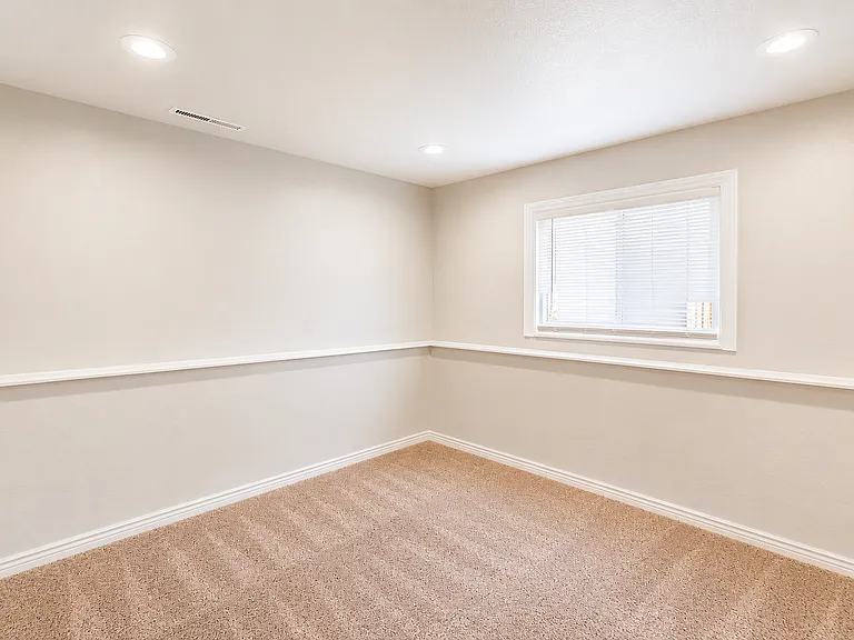 Moonbeam Cir S — Photo 15