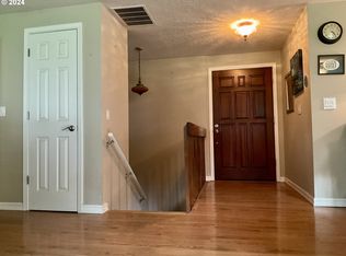 3804 Briar Knob Loop, Scotts Mills, OR 97375