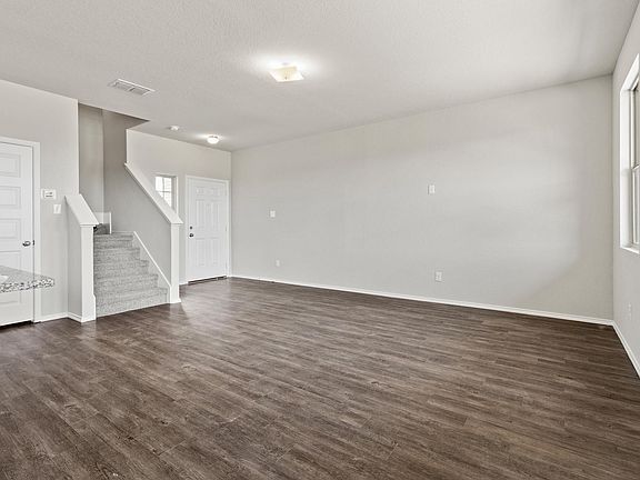 4th image of 2423 Applewhite Meadow