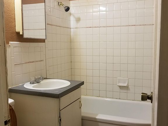 4th image of 7 NW 29th St