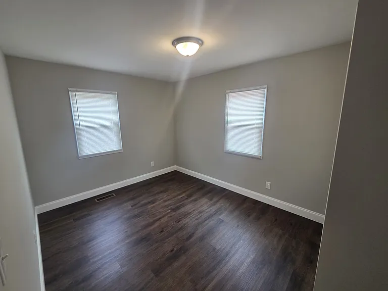 322 Mill St — Photo 6