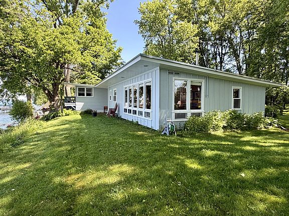 4th image of 250 Maquam Shore Road