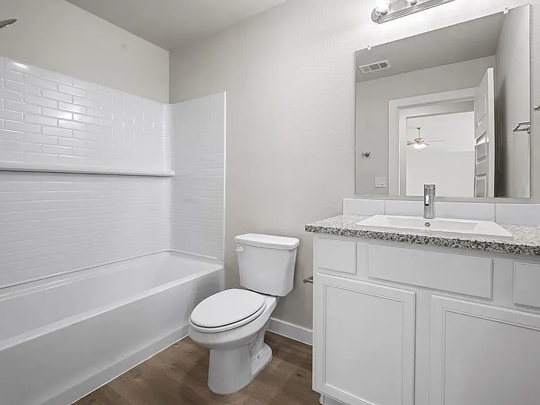 2504 Abbeville Ave — Photo 21