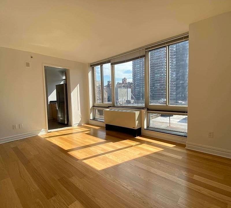 1st image of 401 E 60th St APT 10O