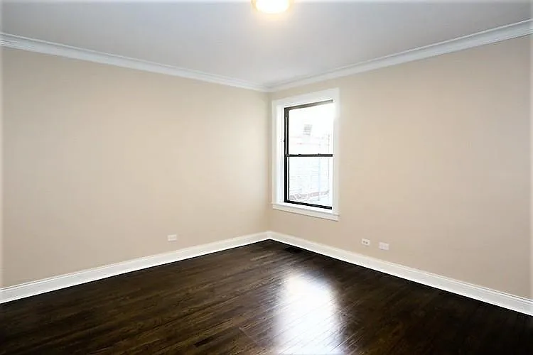 4445 N Rockwell St #3 — Photo 9