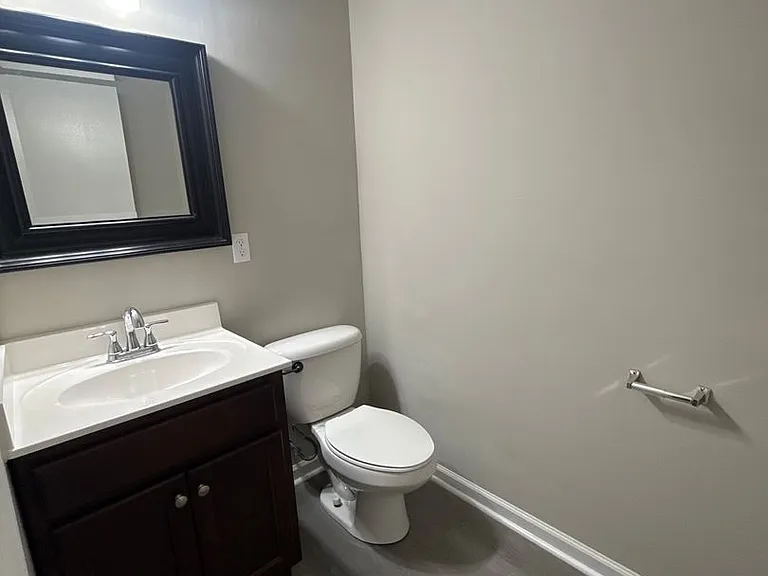 1307 Gentry Ter — Photo 20