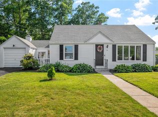 26 Blanche Ave, Cumberland, RI 02864