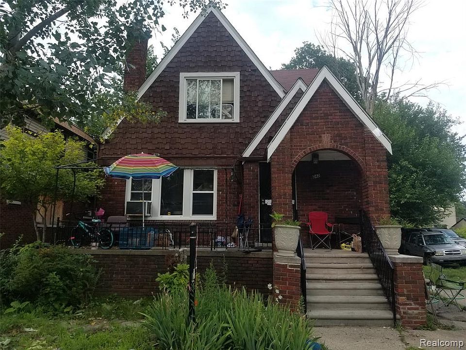 1st image of 5042 Buckingham Ave