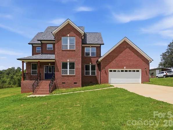 114 Strawberry Ct, Lincolnton, NC 28092