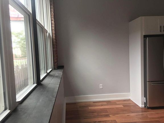 2nd image of 1027 E Montgomery Ave #4