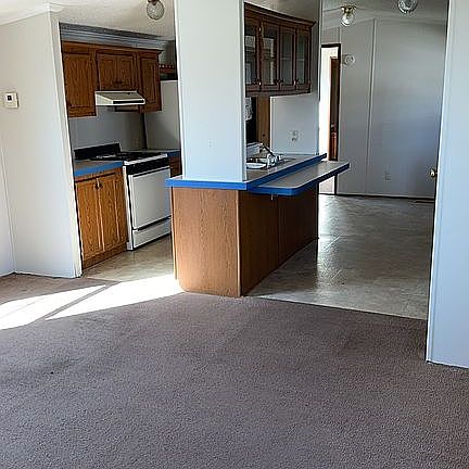 3rd image of 7031 Kensington Dr W