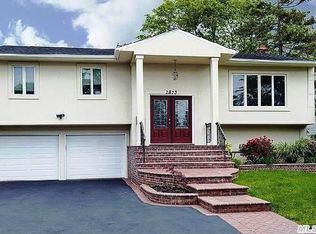 2823 Clubhouse Rd, Merrick, NY 11566
