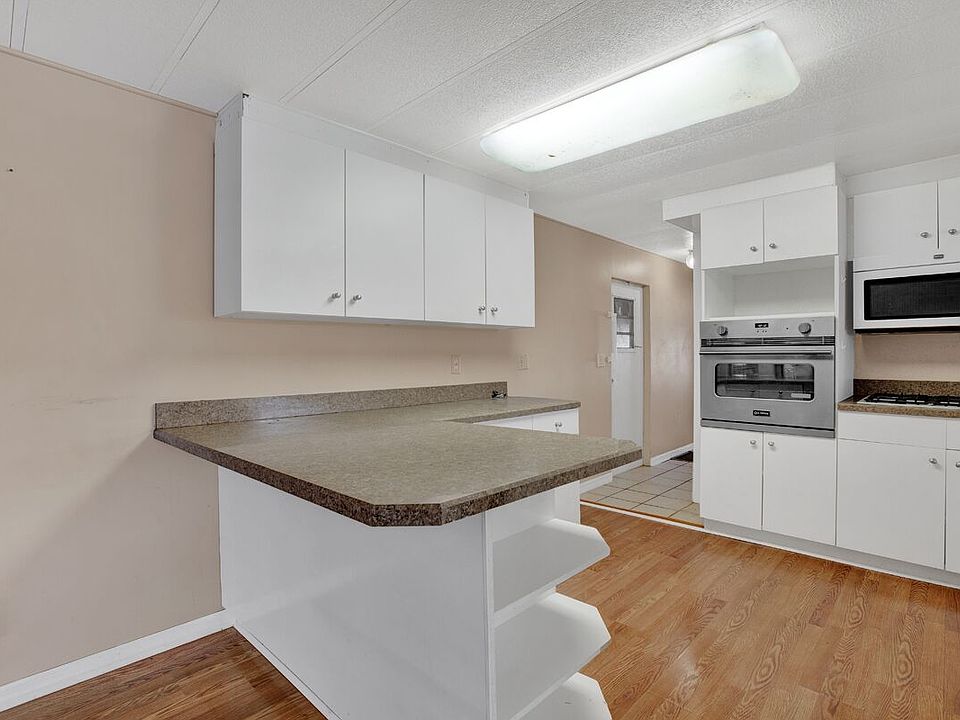 1st image of 3550 New York Ave