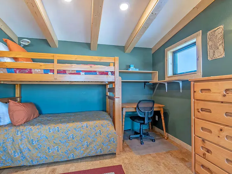 5077 Pine Dr — Photo 18