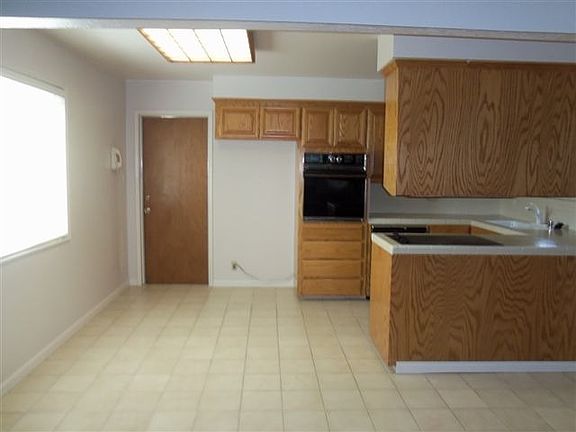 2nd image of 1724 Capell Dr