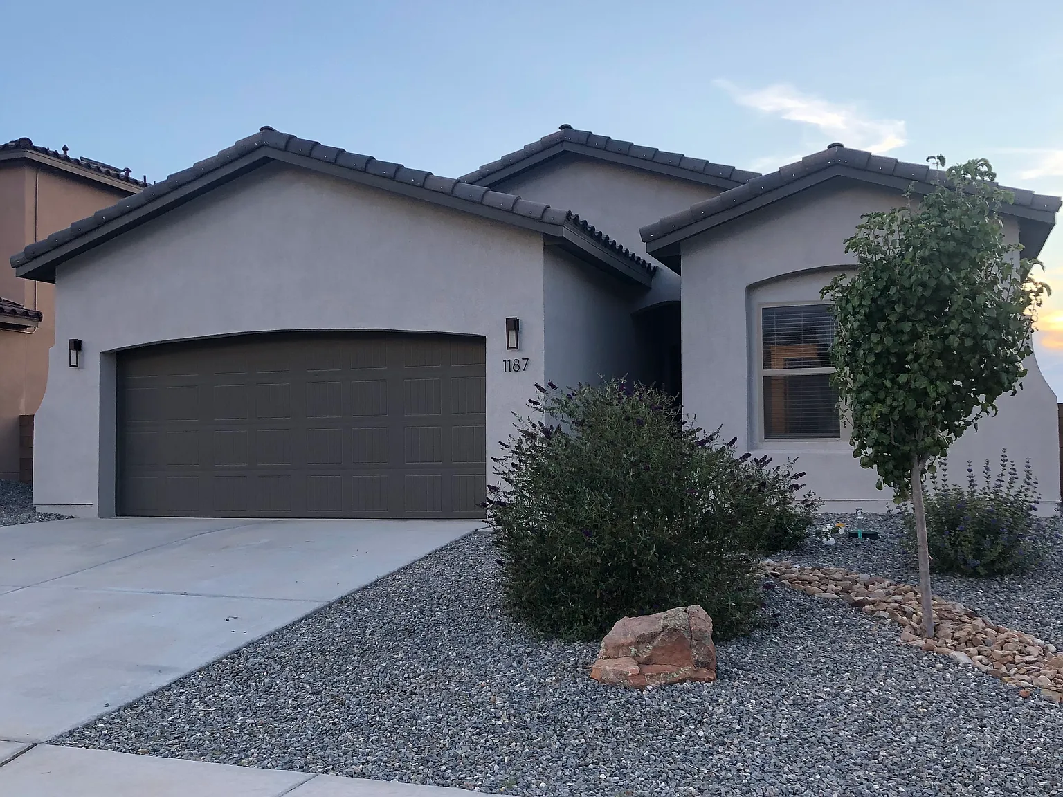 3 bed, 1425 sqft, $2,150 — Photo 1
