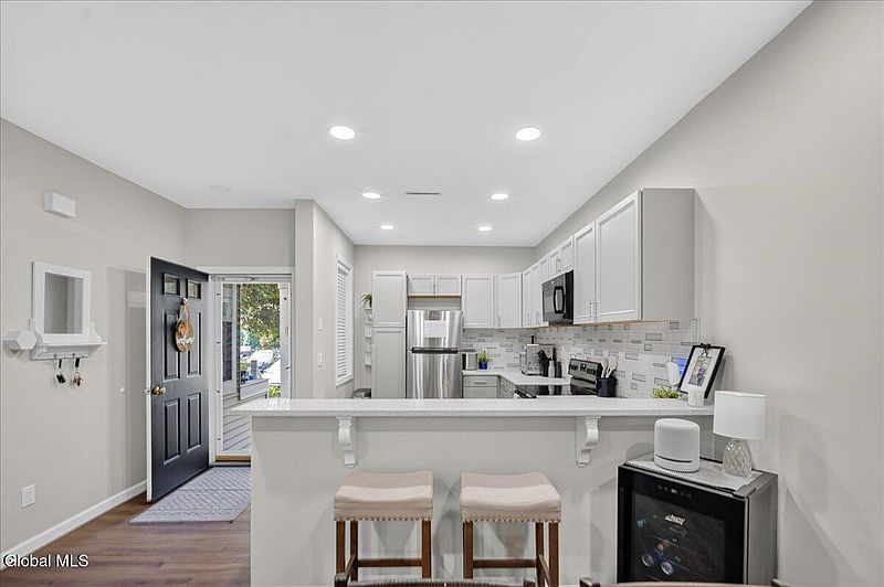 4th image of 4703 S Foxwood Drive