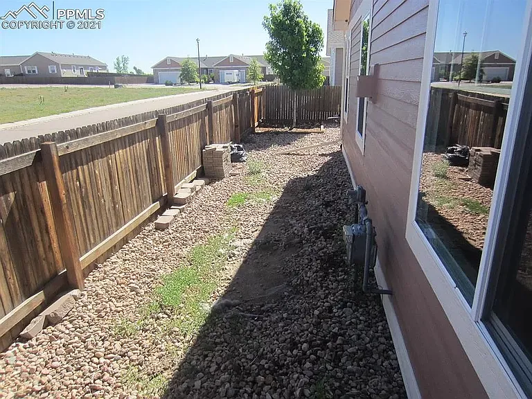 6605 Watusi Rd — Photo 12