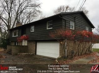 18677 Hunt Rd, Strongsville, OH 44136