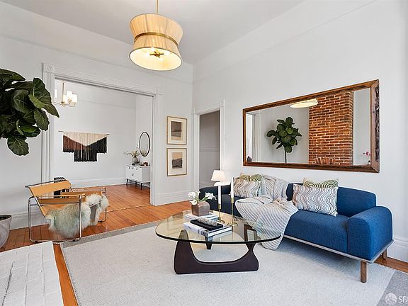 2nd image of 1134 Noe St