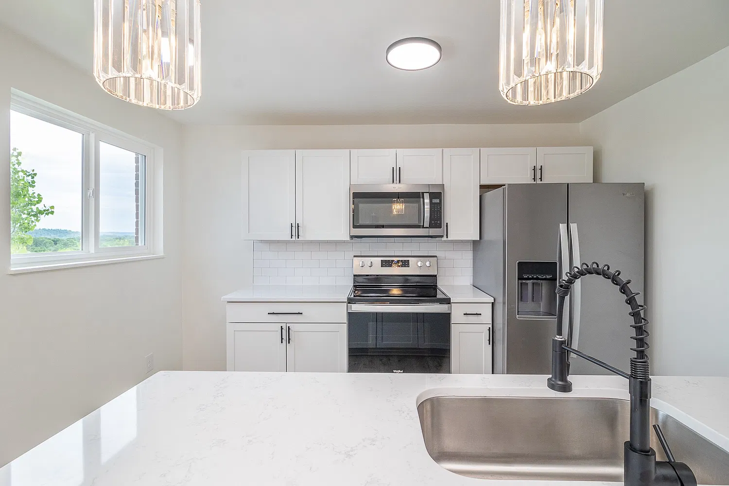 2 bed, 775 sqft, $1,450 — Photo 3