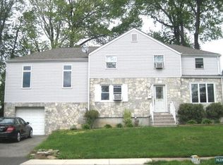 488 Simons Ave, Hackensack, NJ 07601