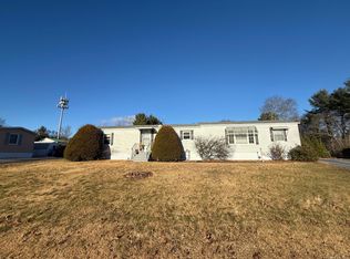 10 Highland Dr, Quinebaug, CT 06262