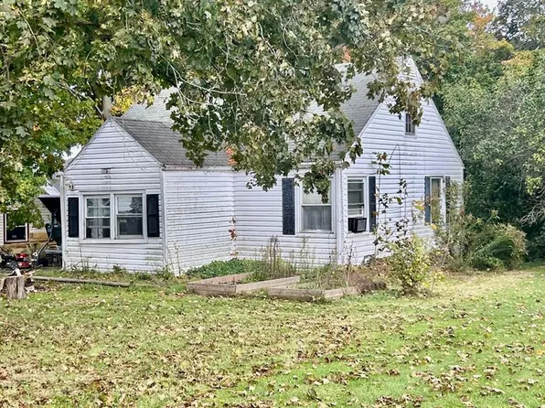 793 Forest Dr, Mansfield, OH 44905