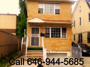 11638 205th St, Saint Albans, NY 11412