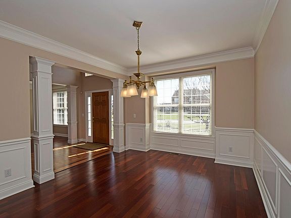 4th image of 6386 Caddies Way