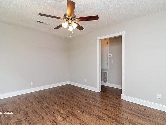 5th image of 7641 Selma St