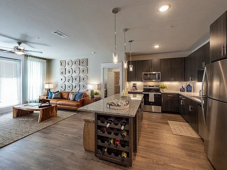 D Model (2 Bedroom, 2 Bath)